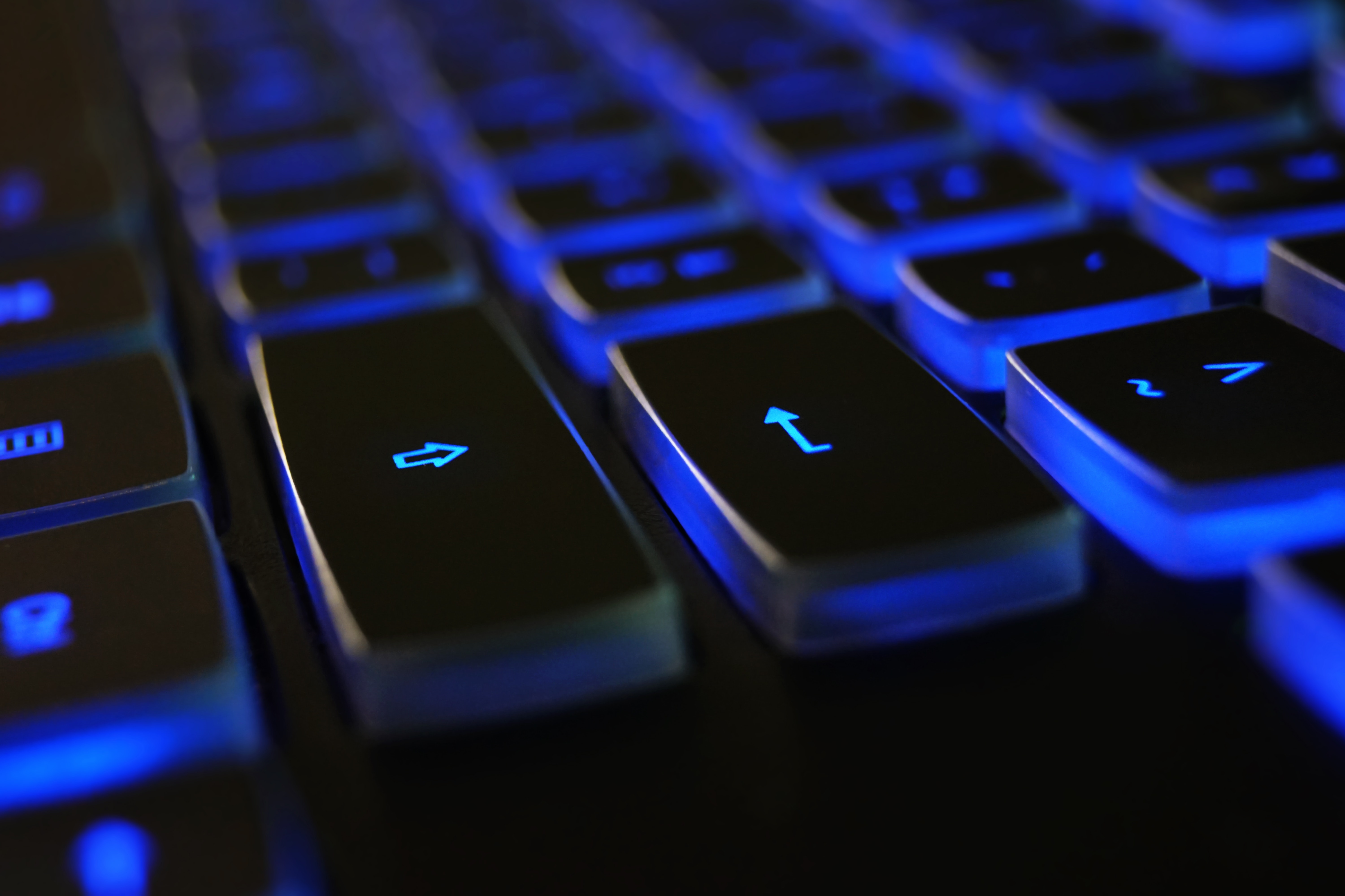 black-blue-computer-keyboard-1194713
